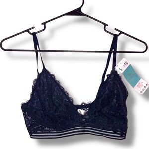 🛍️$2 SALE WHEN BUNDLED| NWT N41 DORINA dark blue laced bralette size Small